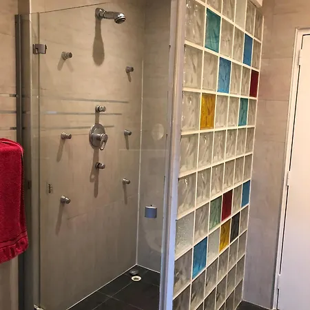 Cosy à De 110 M² Avec Jardin Clôturé